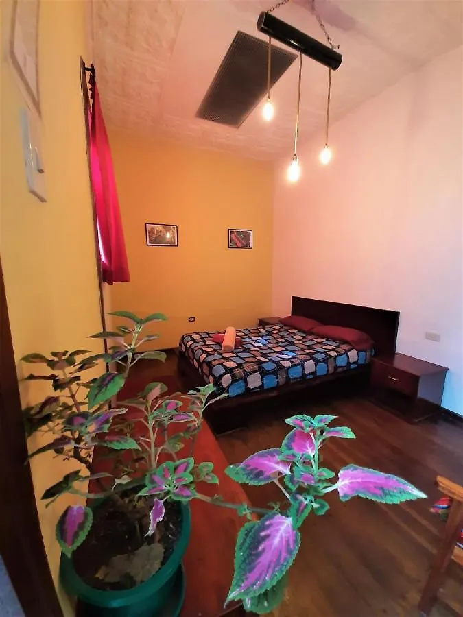 كوينكا Anicha Hostel 0*,  الإكوادور