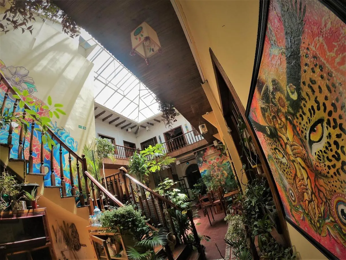 كوينكا Anicha Hostel 0*,