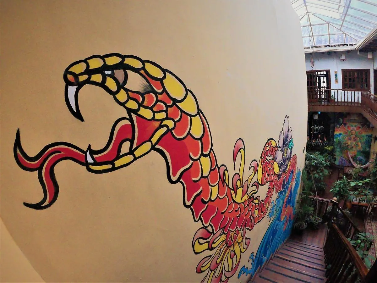 كوينكا Anicha Hostel