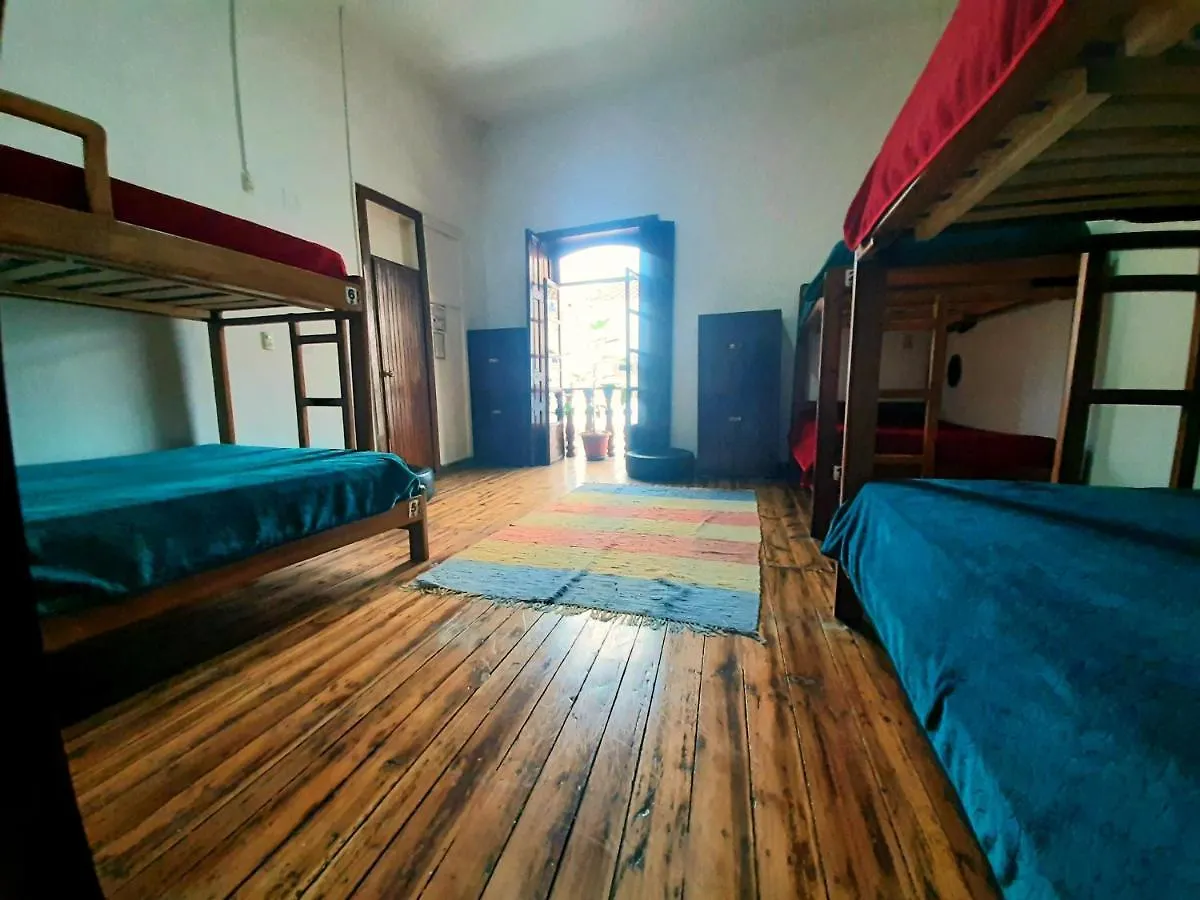 كوينكا Anicha Hostel