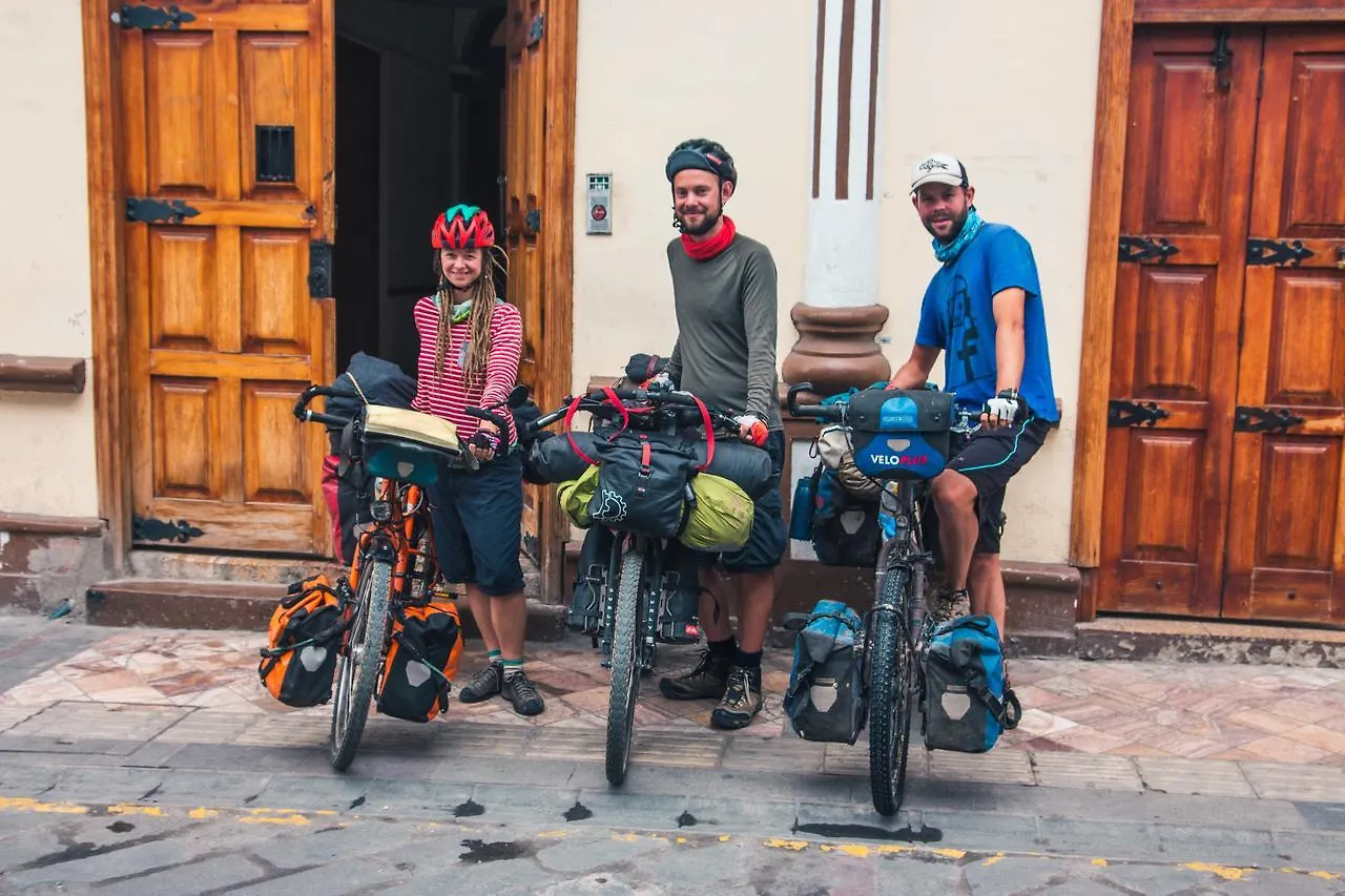 كوينكا Anicha Hostel